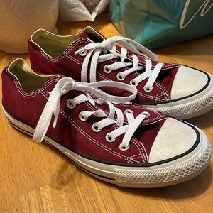 Burgundy converse sneakers size 8 womens